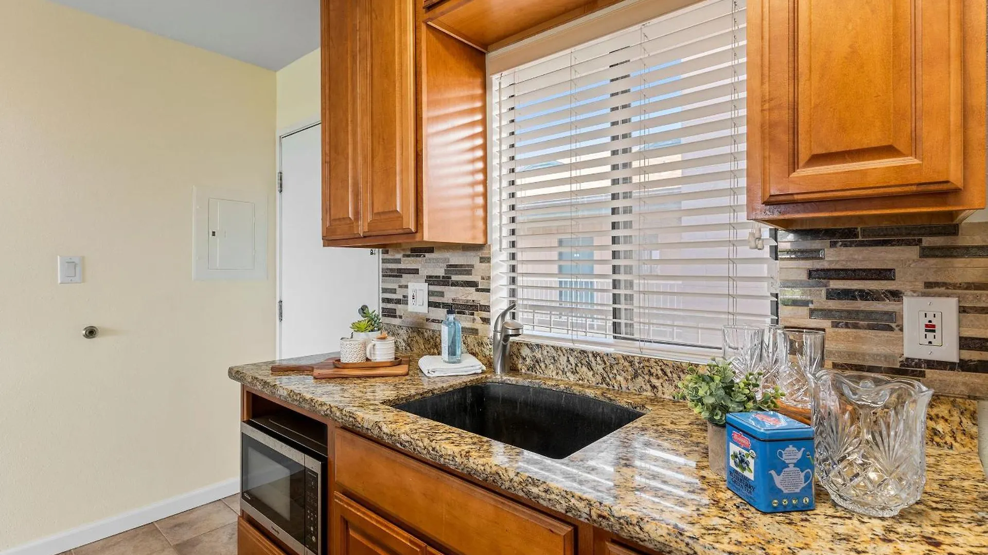 בית נופש קיהיי Pacific Shores B-409 - Beautifully Renovated Ocean View, 2 Bd / 2 Ba, Split Ac! ארצות הברית