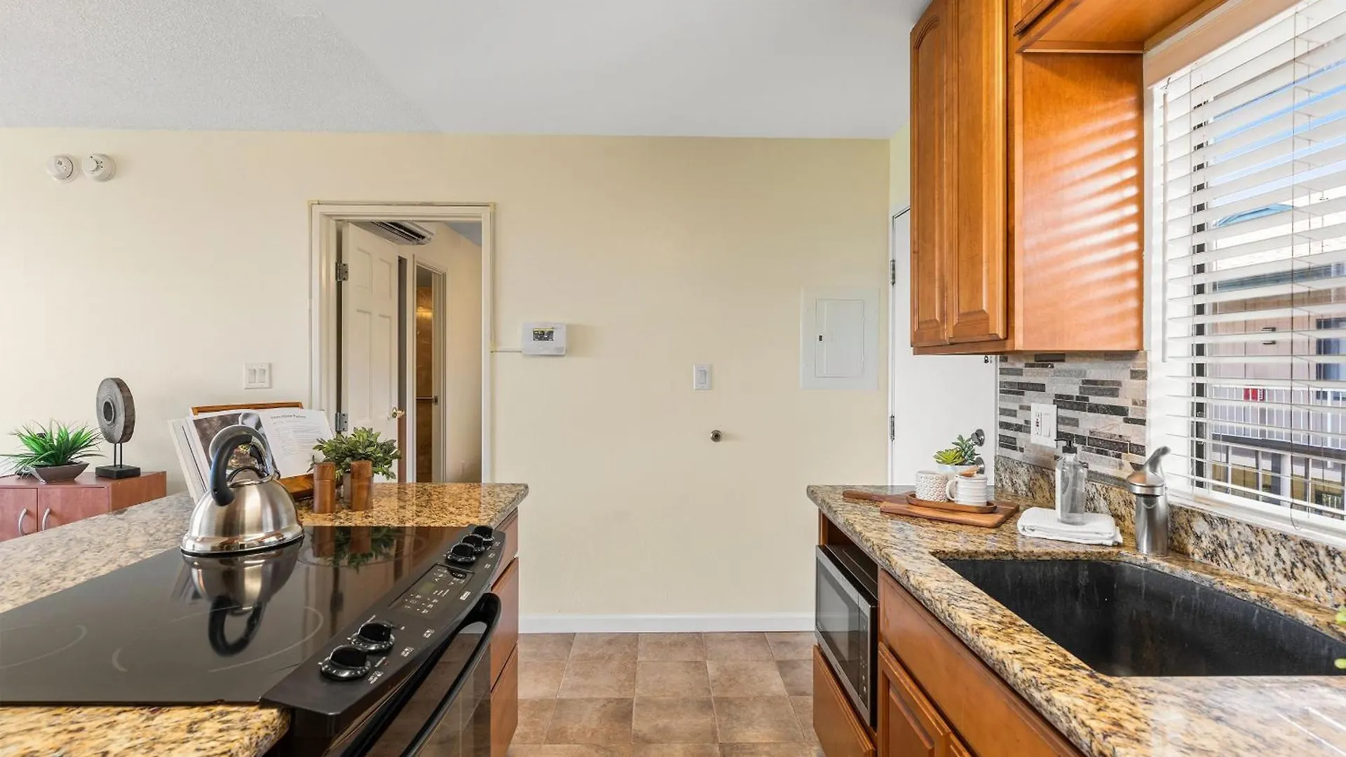 קיהיי Pacific Shores B-409 - Beautifully Renovated Ocean View, 2 Bd / 2 Ba, Split Ac! בית נופש