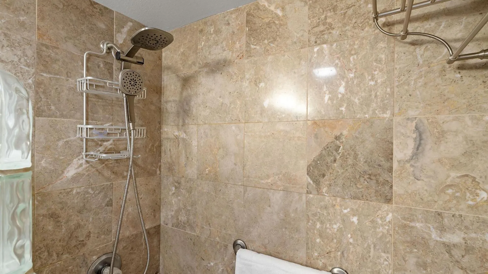 קיהיי Pacific Shores B-409 - Beautifully Renovated Ocean View, 2 Bd / 2 Ba, Split Ac!