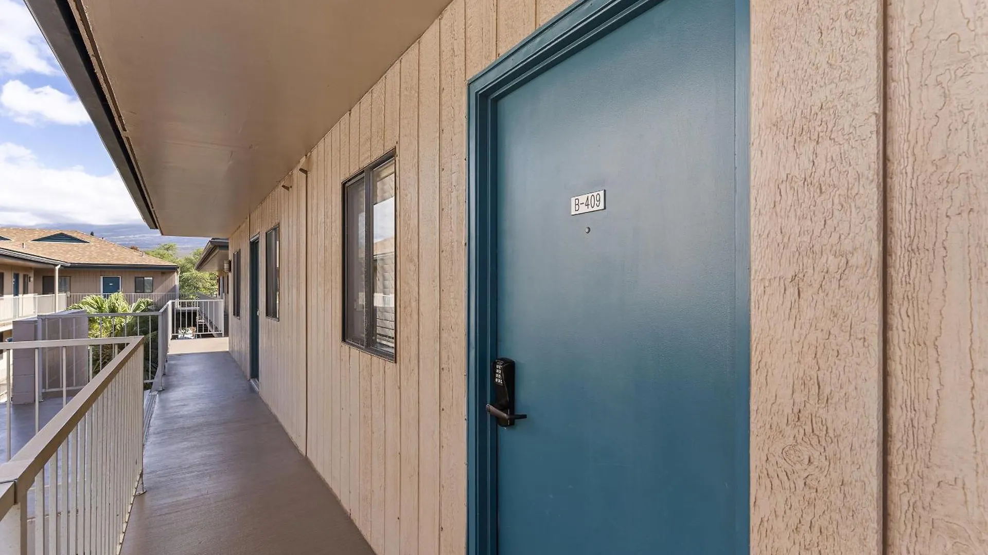 Holiday home Pacific Shores B-409 - Beautifully Renovated Ocean View, 2 Bd / 2 Ba, Split Ac! Kihei