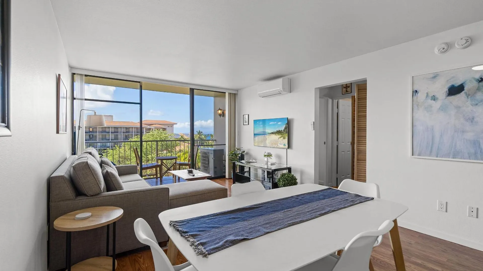 Holiday home Pacific Shores B-409 - Beautifully Renovated Ocean View, 2 Bd / 2 Ba, Split Ac! Kihei