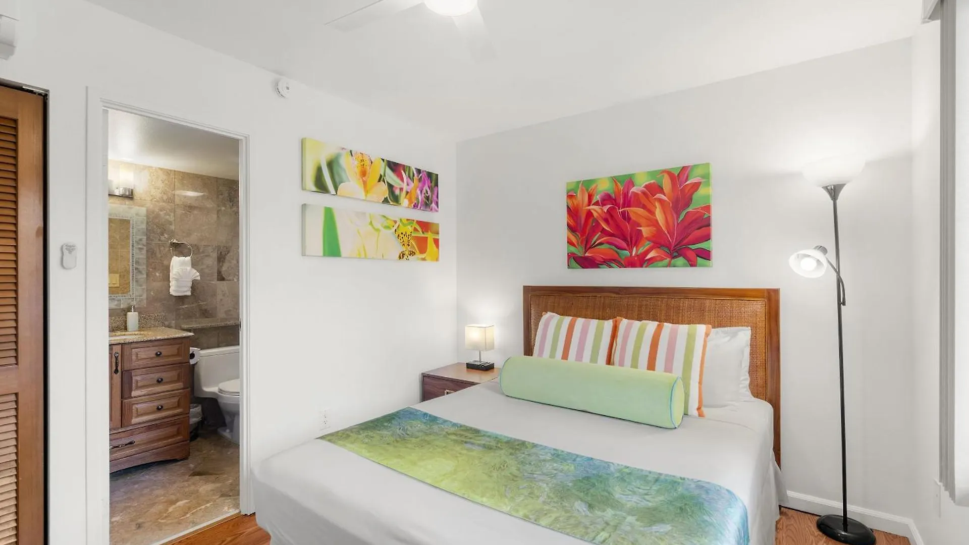 Holiday home Pacific Shores B-409 - Beautifully Renovated Ocean View, 2 Bd / 2 Ba, Split Ac! Kihei