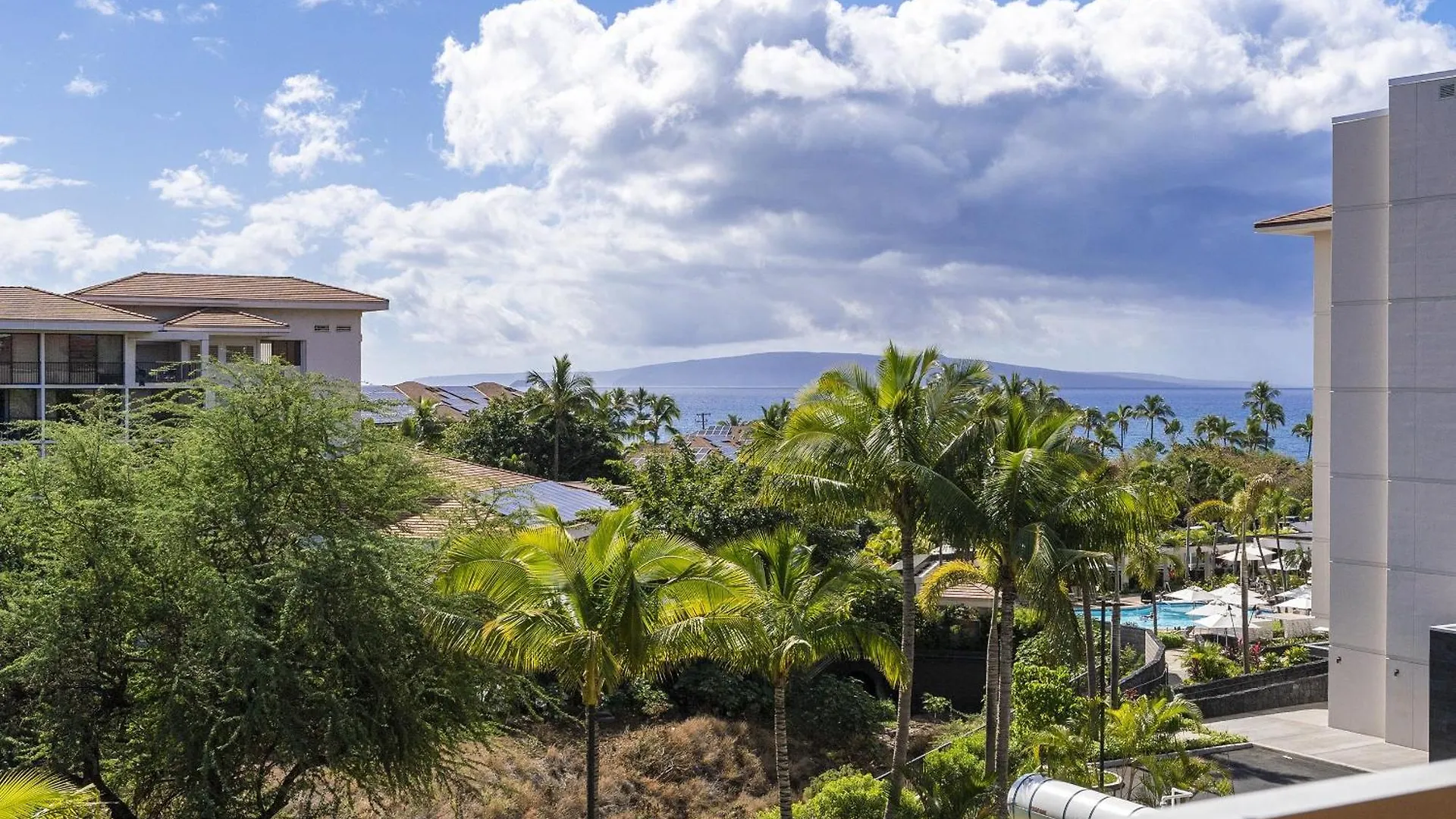 Pacific Shores B-409 - Beautifully Renovated Ocean View, 2 Bd / 2 Ba, Split Ac! Kihei